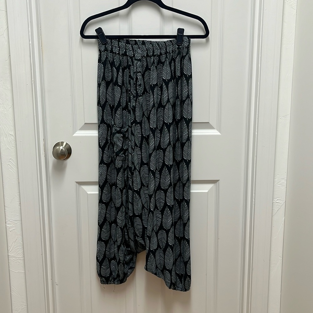 Woman’s Harem‎ Pants - Blue and Navy Leaf Batik Print